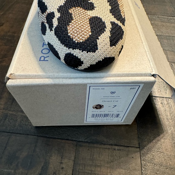 Rothy washable shoes. Flats - Picture 5 of 7